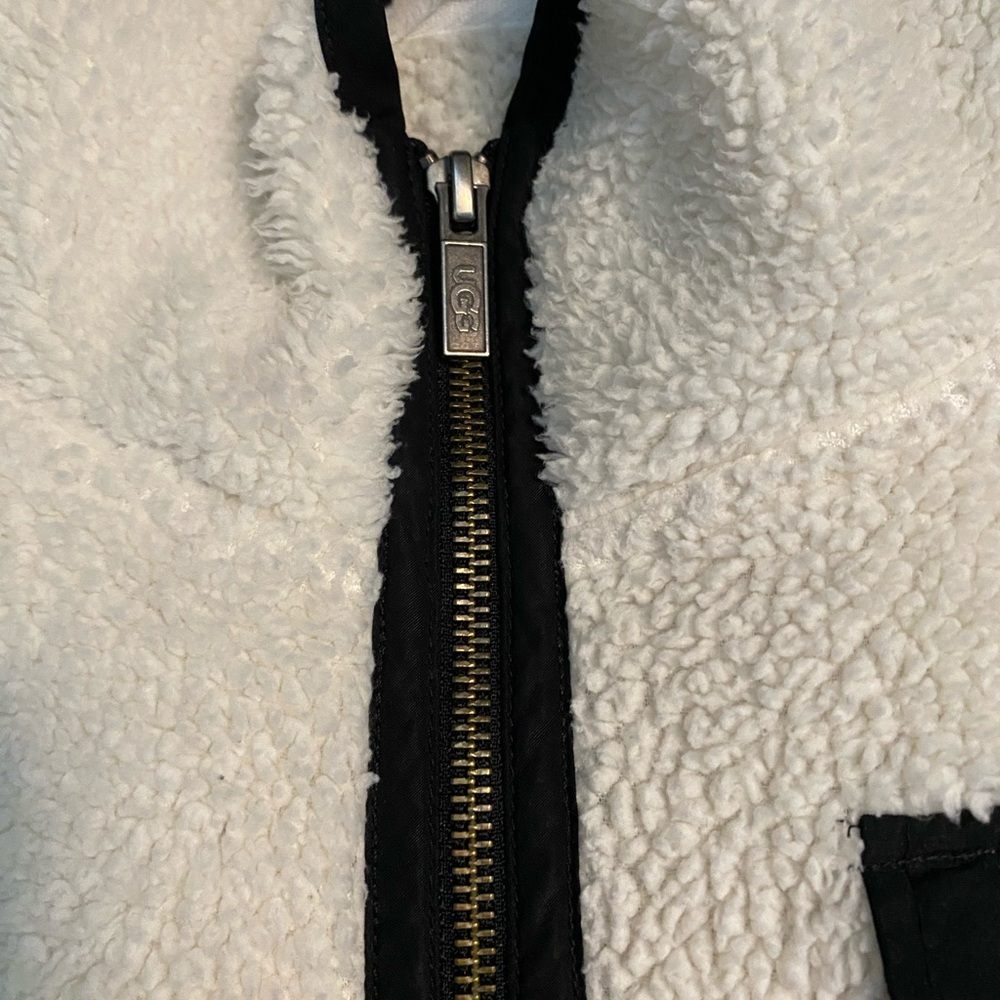 UGG medium Sherpa Jacket with pockets - Picture 5 of 8